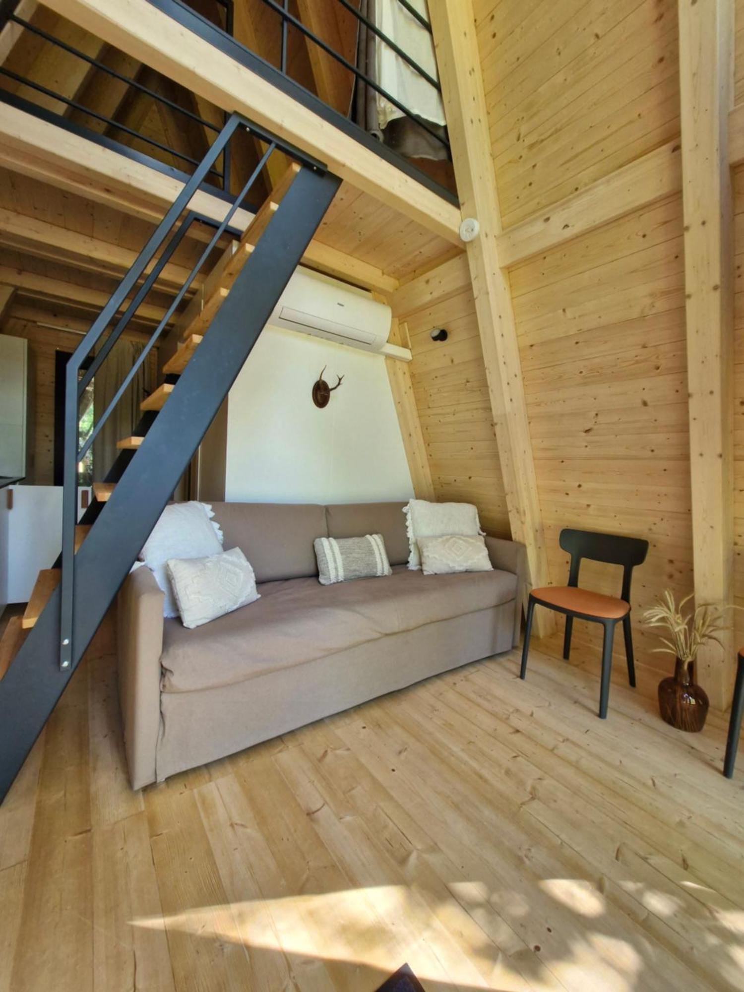 Ecolodges De Reve Dans Un Chateau De Conte De Fees Les-Trois-Moutiers ภายนอก รูปภาพ